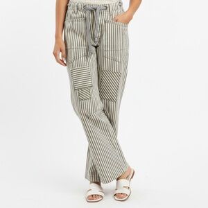 ❤️Hello Gorgeous!! BiBi Drawstring Striped Twill Barrel Pants- Gray